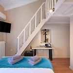 White Hills & Arachova