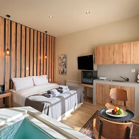 White Hills & * Arachova