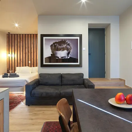 White Hills & Apartment *