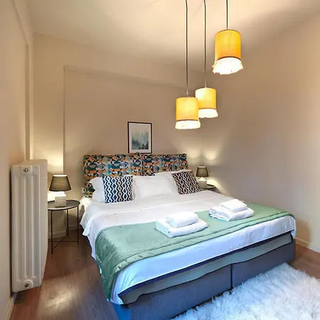 White Hills & Apartment