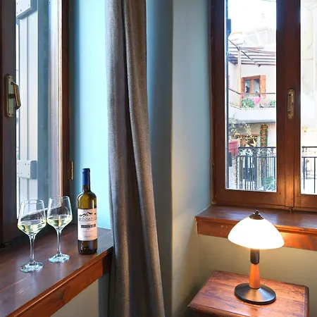 White Hills & * Arachova